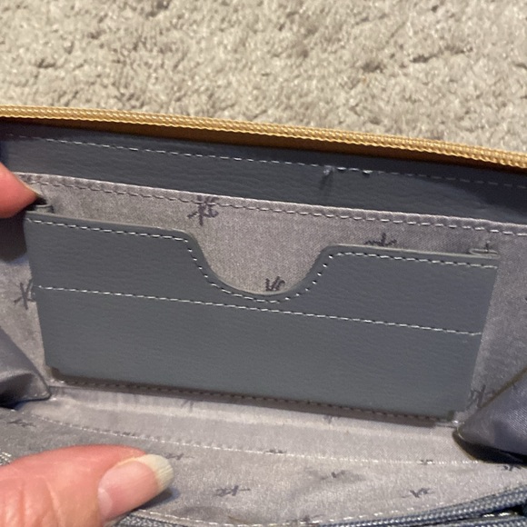 Kenneth Cole Tan Leather Clutch Wallet - Picture 10 of 16